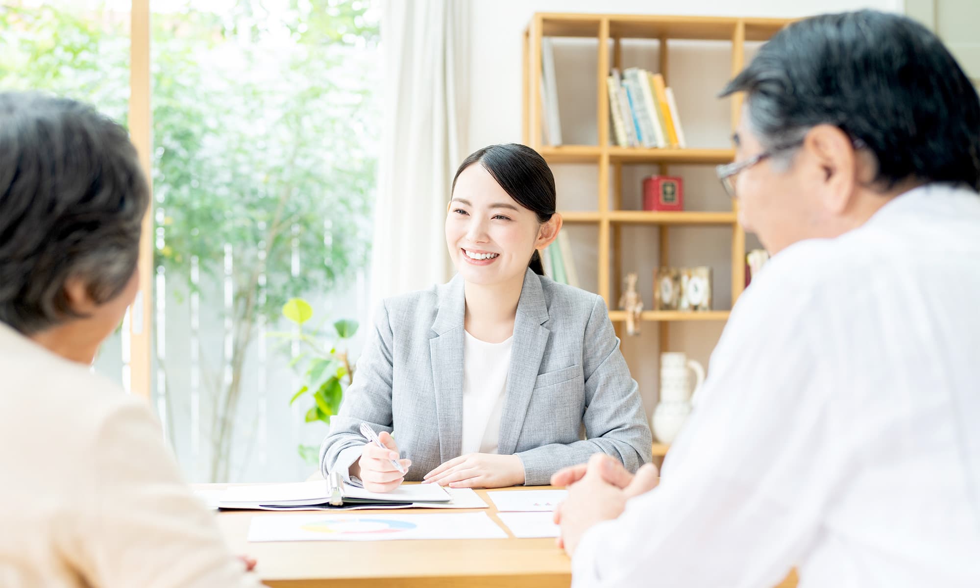ようこそ！リード保険㈱へ。お客様の不安を安心へと導く